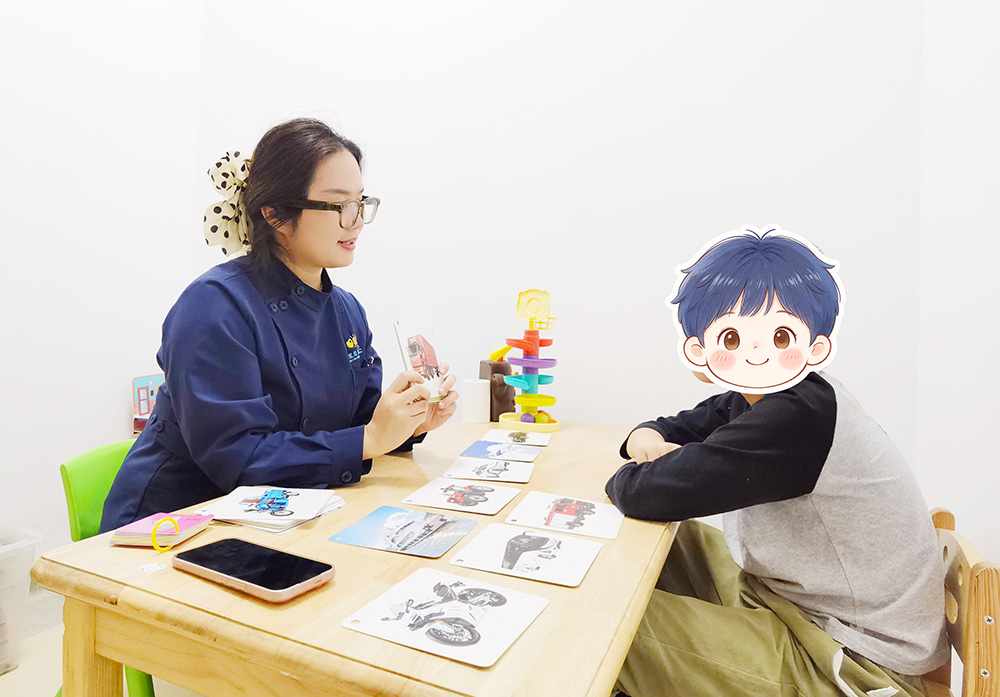 重庆智星康儿童医院语言迟缓儿童康复训练3.jpg